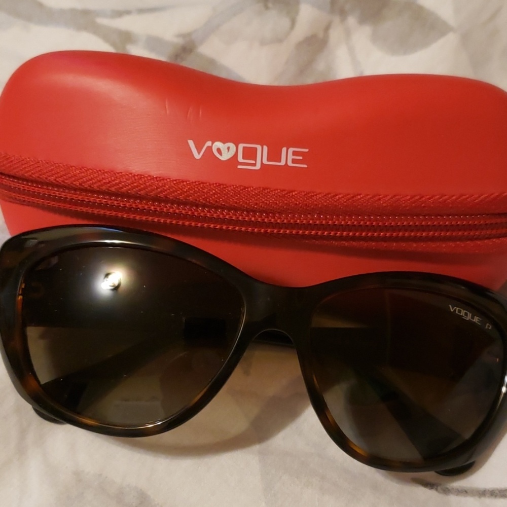VOGUE sunglasses